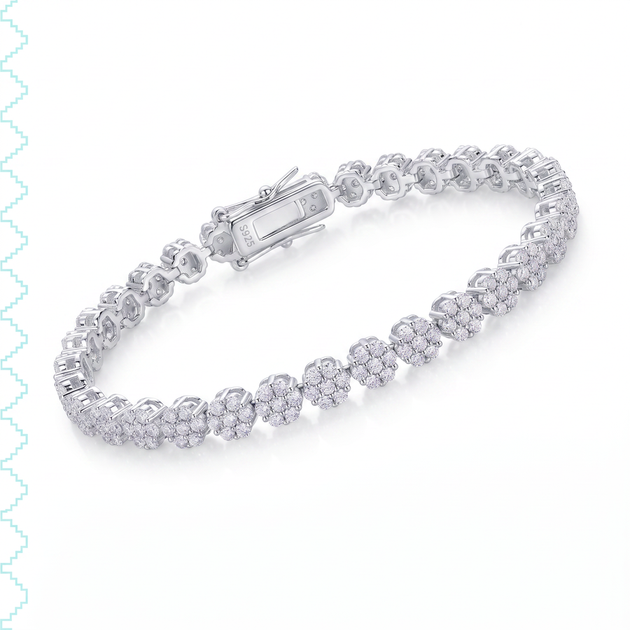 Bracelet Illa en argent sterling 925 posé en diagonale, maillons fleuris et fermoir à cliquet