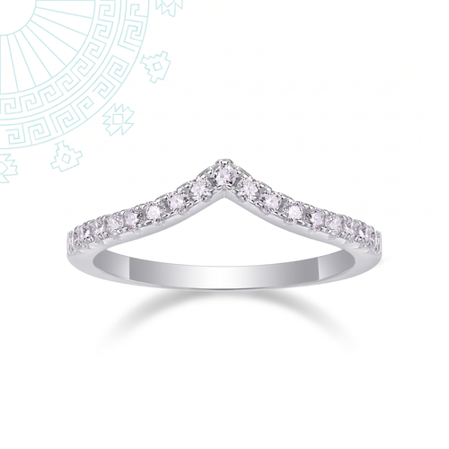 Bague Lucera en argent sterling 925, vue de face sur fond blanc, chevron pavé de pierres